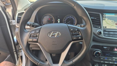 Hyundai Tucson 1.7 CRDi XPossible (15)