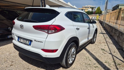 Hyundai Tucson 1.7 CRDi XPossible (5)