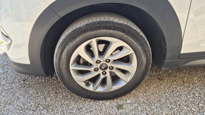 Hyundai Tucson 1.7 CRDi XPossible (6)