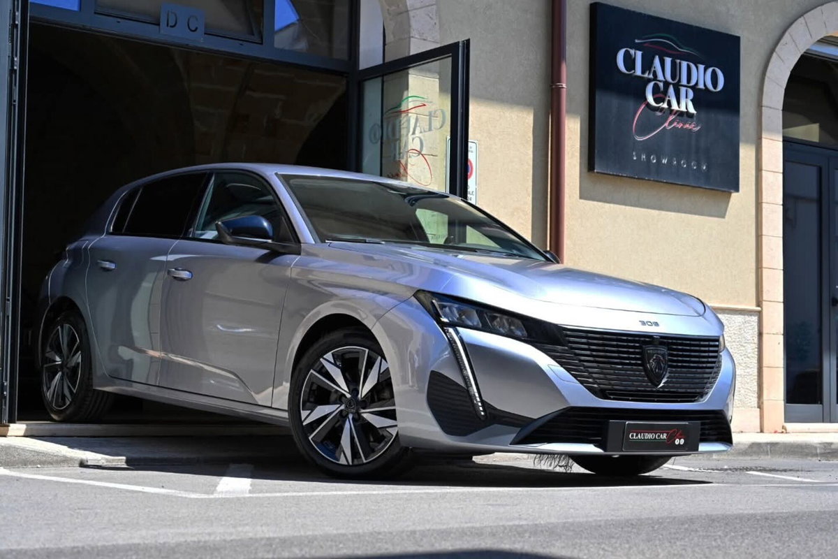 Peugeot 308 BlueHDi 130 S&S EAT8 Allure Pack (11)