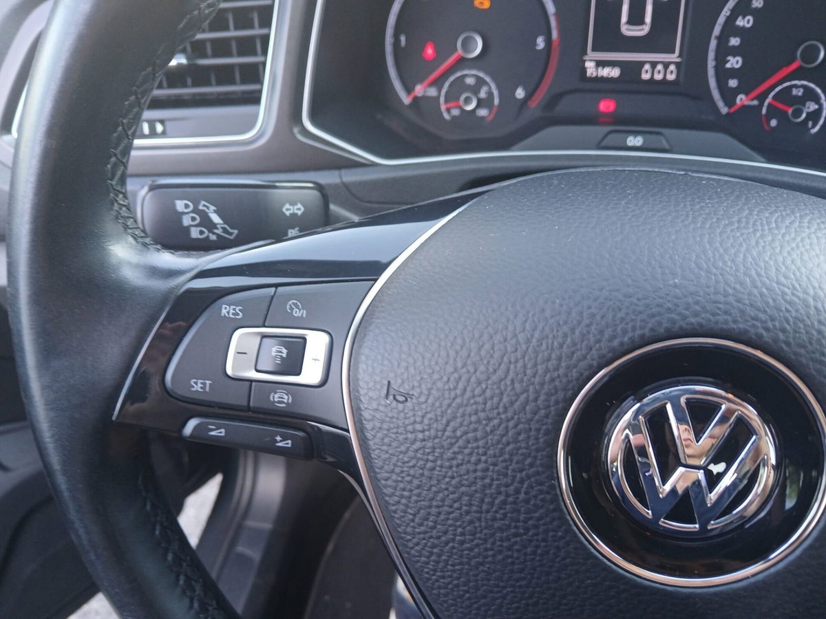 Volkswagen T-Roc 1.6 TDI SCR Business BlueMotion Technology (14)