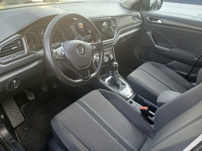 Volkswagen T-Roc 1.6 TDI SCR Business BlueMotion Technology (5)