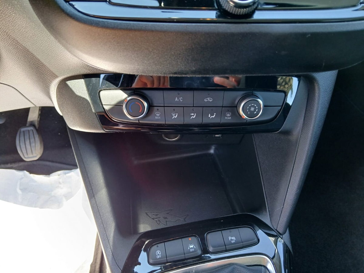 Opel Corsa 1.2 (15)