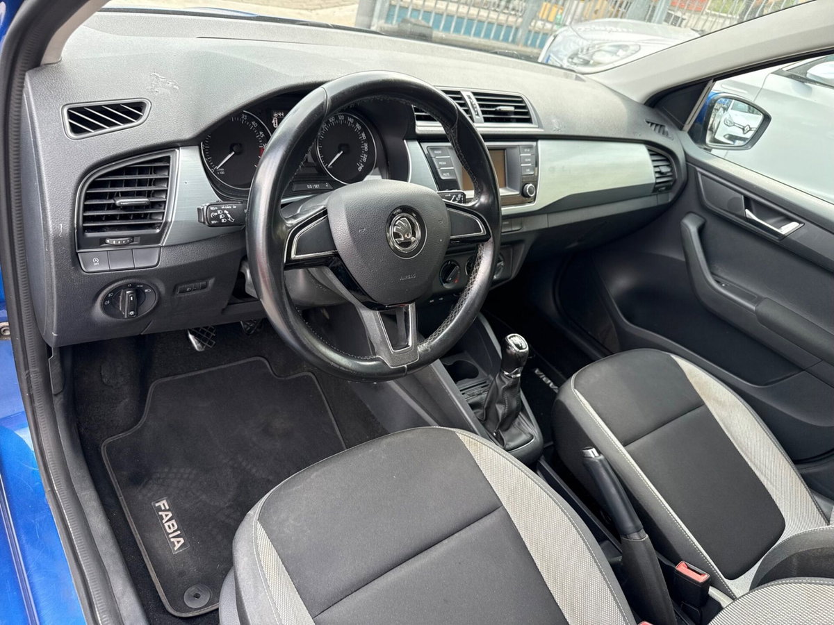 Skoda Fabia 1.4 TDI 90 CV DSG Style (9)