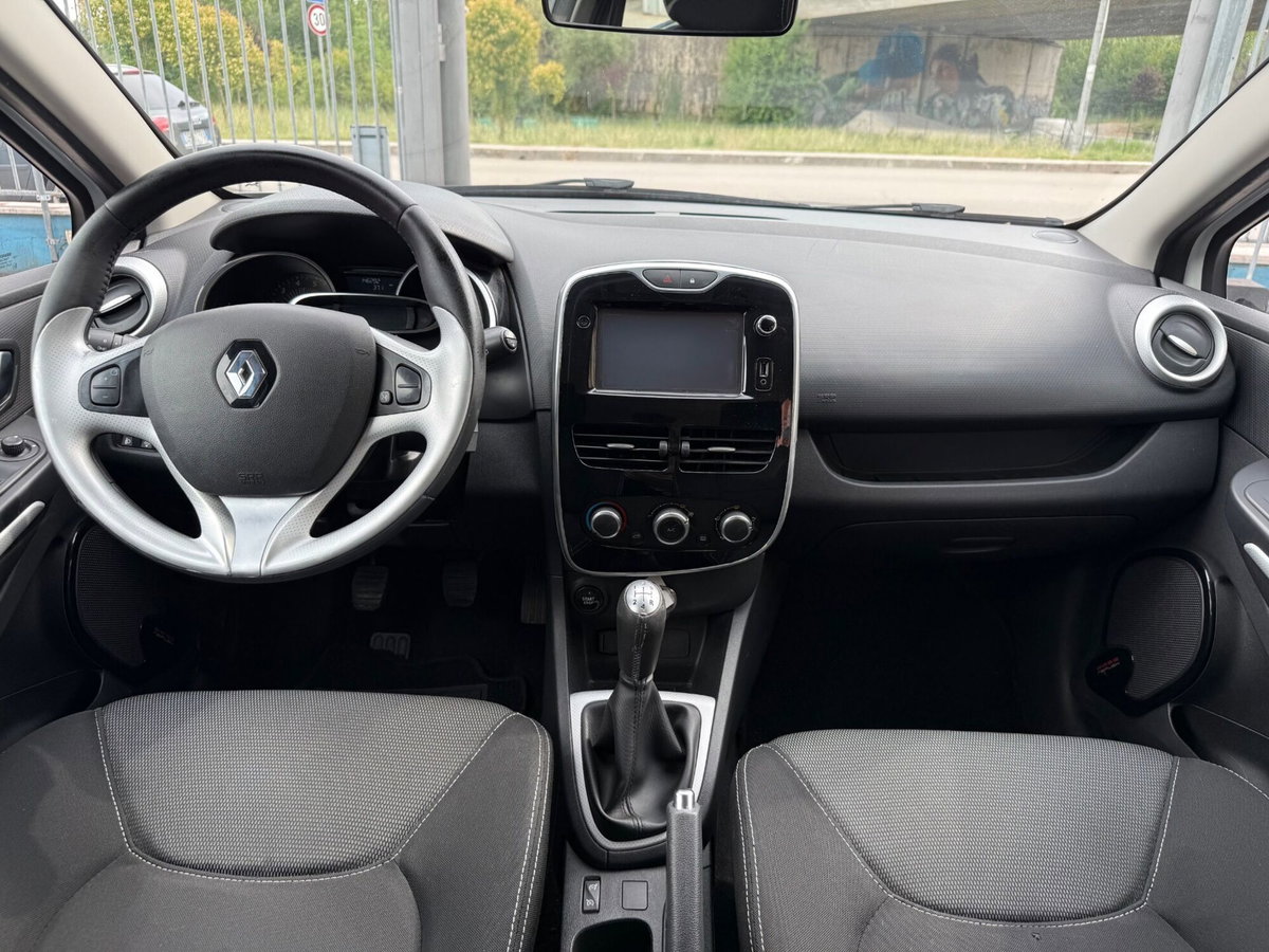 Renault Clio 1.5 dCi 8V 75CV 5 porte Live (15)