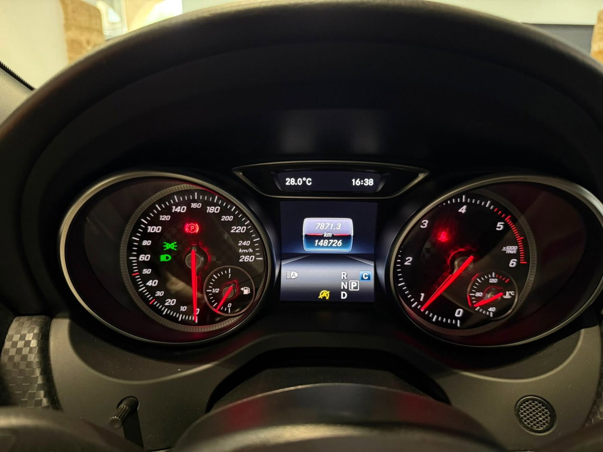 Mercedes-Benz Classe A 180 d Automatic Premium (10)
