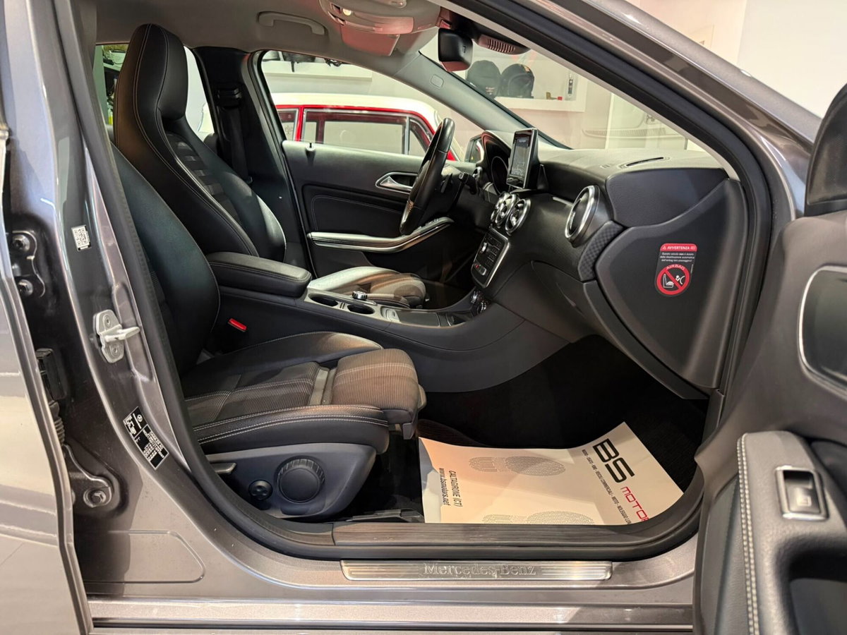 Mercedes-Benz Classe A 180 d Automatic Premium (14)