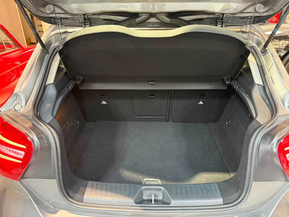 Mercedes-Benz Classe A 180 d Automatic Premium (17)