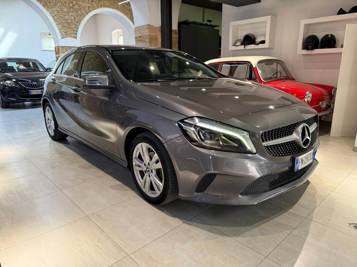 Mercedes-Benz Classe A 180 d Automatic Premium (2)