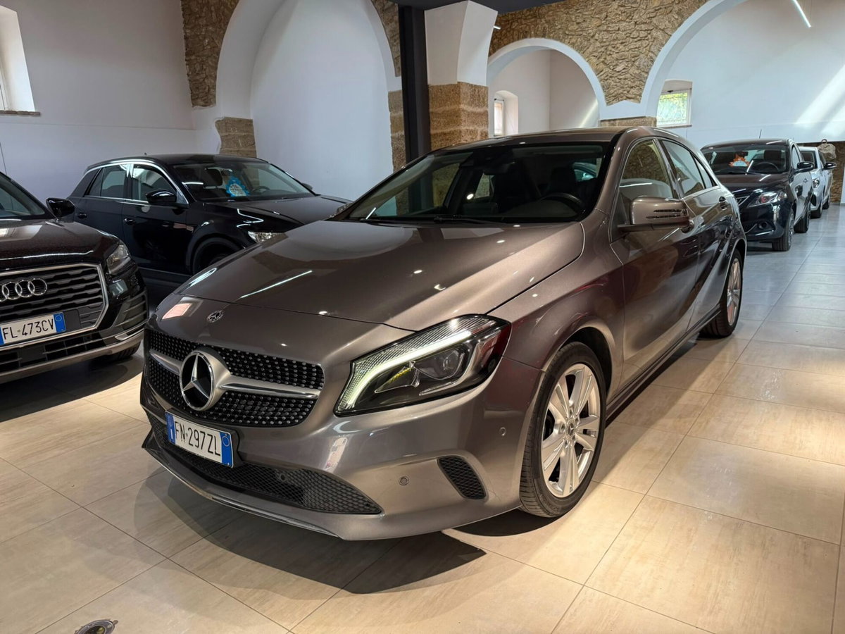 Mercedes-Benz Classe A 180 d Automatic Premium (4)