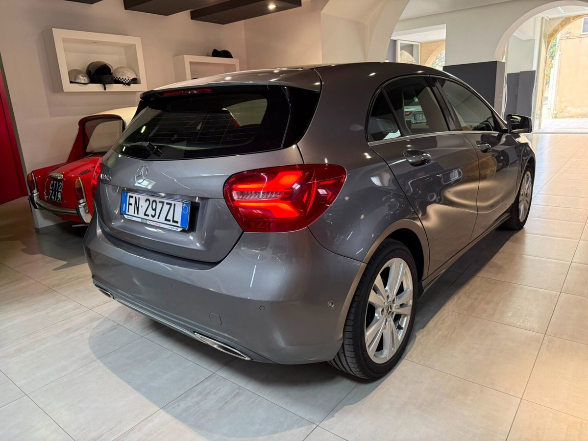 Mercedes-Benz Classe A 180 d Automatic Premium (5)