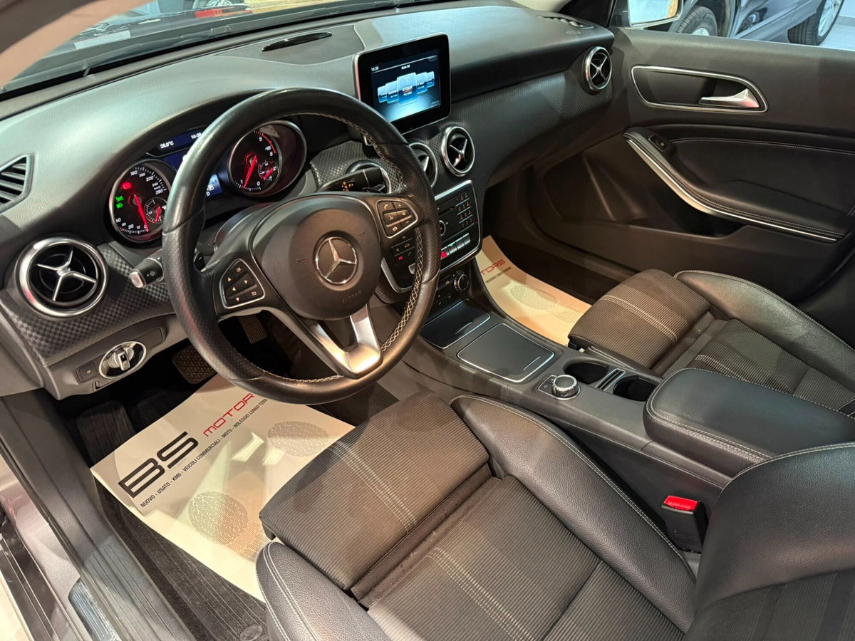 Mercedes-Benz Classe A 180 d Automatic Premium (9)