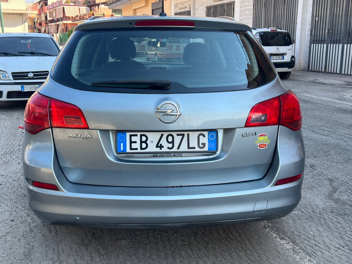 Opel Astra Station Wagon 1.7 CDTI 110CV Sports Elective (6)