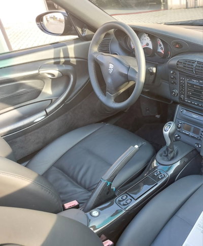 Porsche 911 Cabrio Carrera 4 cat (11)