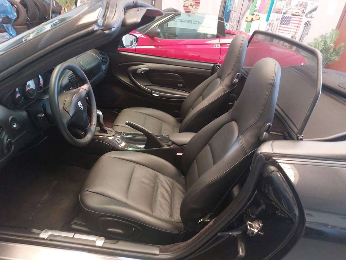 Porsche 911 Cabrio Carrera 4 cat (19)