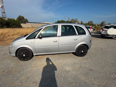 Opel Meriva 1.3 CDTI Enjoy (8)