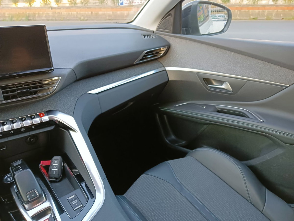 Peugeot 3008 BlueHDi 130 S&S EAT8 Allure Pack (10)
