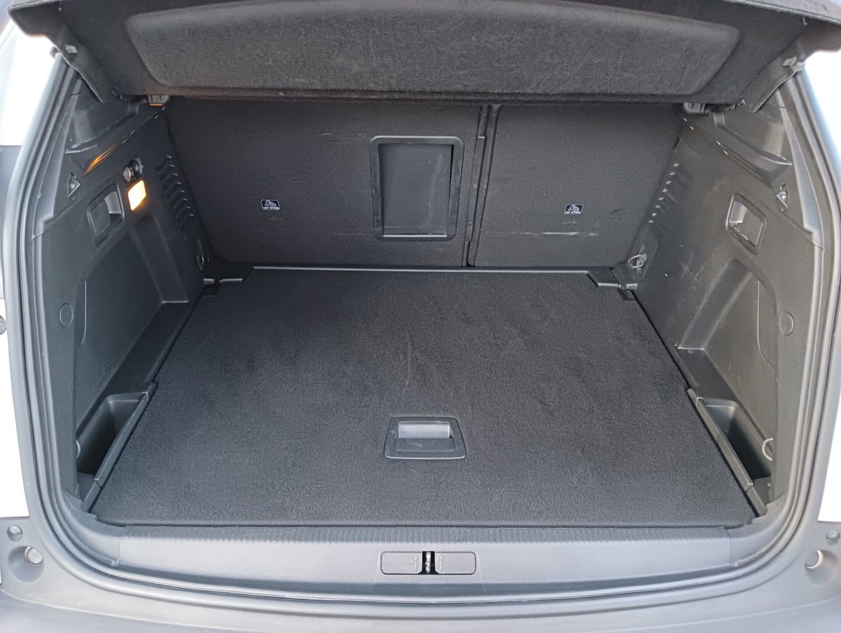 Peugeot 3008 BlueHDi 130 S&S EAT8 Allure Pack (14)
