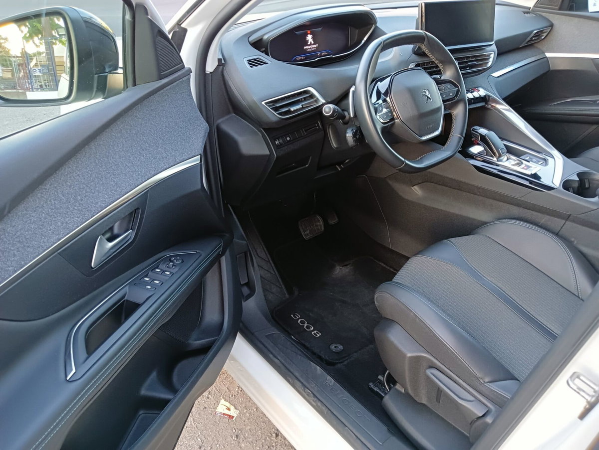 Peugeot 3008 BlueHDi 130 S&S EAT8 Allure Pack (7)