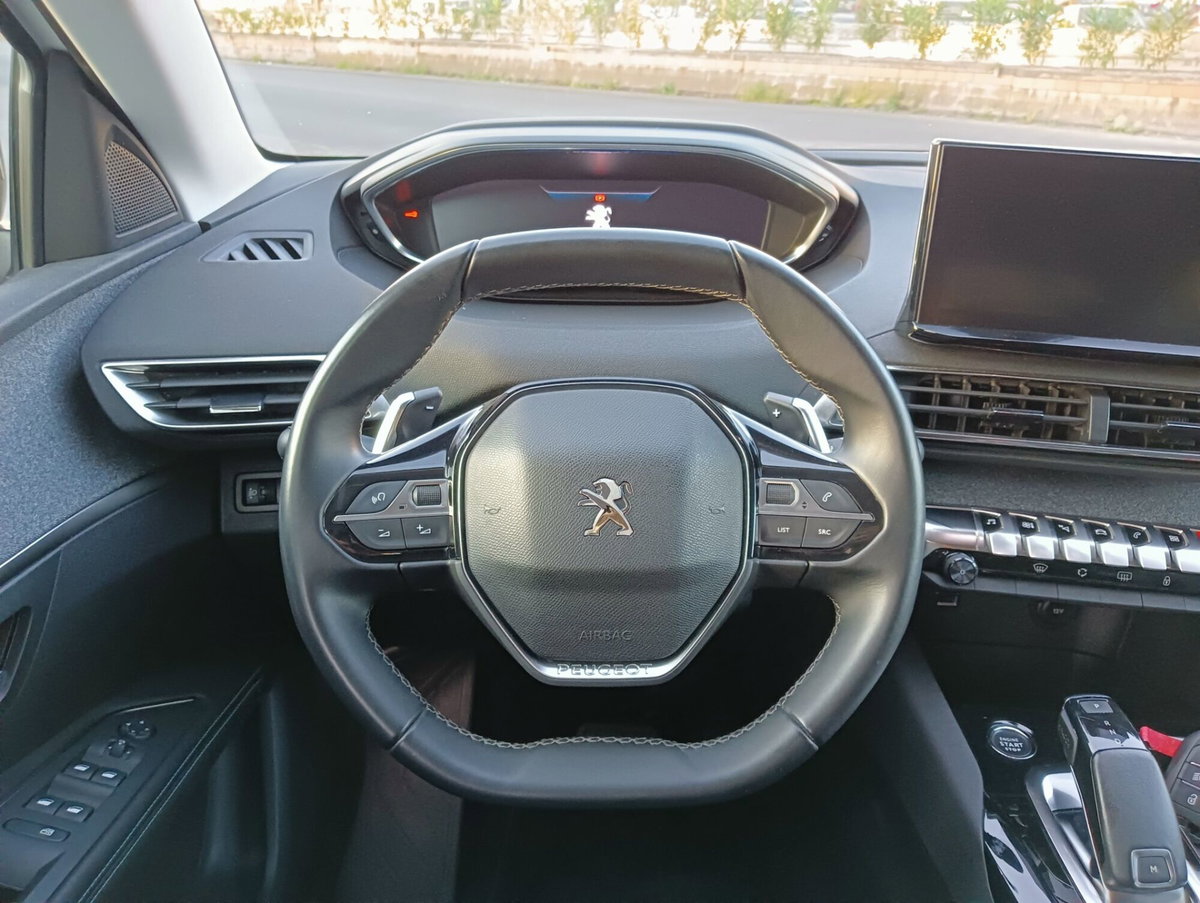 Peugeot 3008 BlueHDi 130 S&S EAT8 Allure Pack (9)