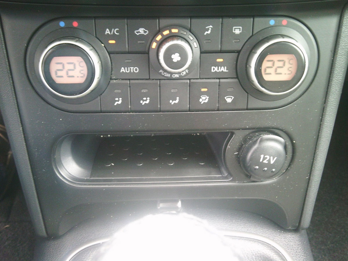 Nissan Qashqai 1.5 dCi Tekna (11)