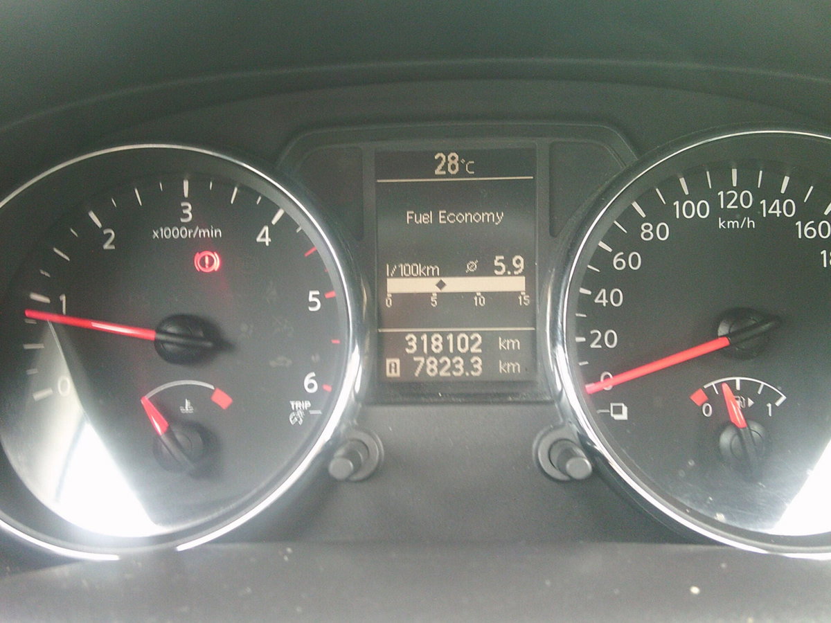 Nissan Qashqai 1.5 dCi Tekna (14)