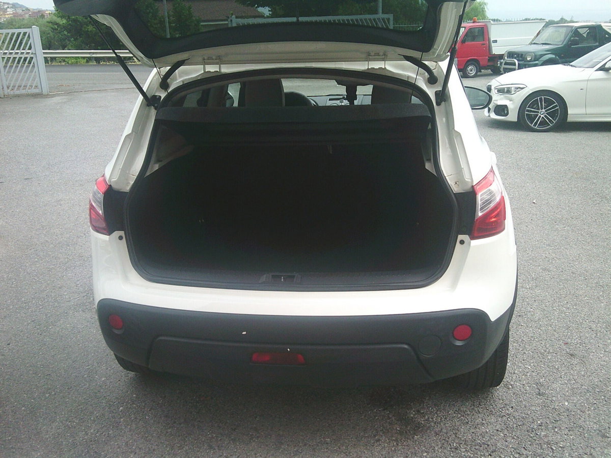 Nissan Qashqai 1.5 dCi Tekna (15)