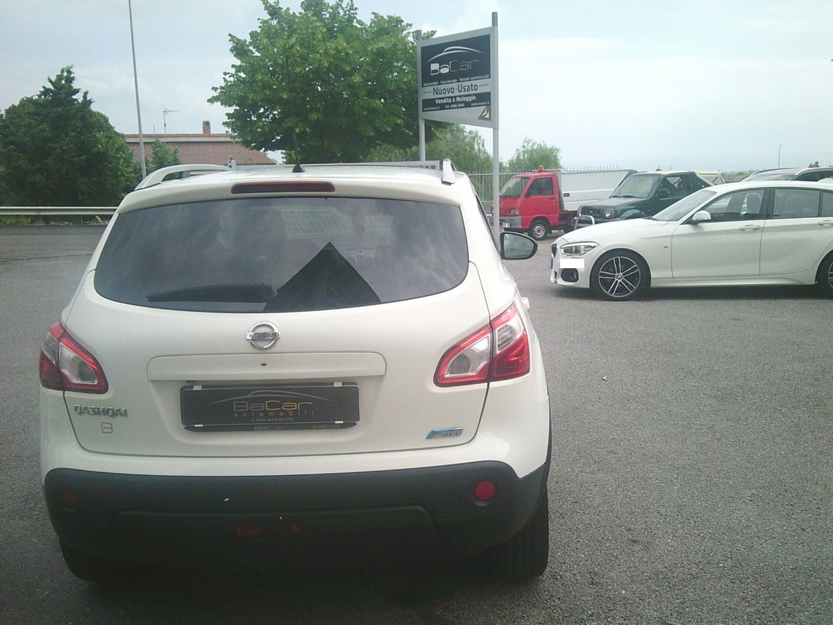 Nissan Qashqai 1.5 dCi Tekna (4)