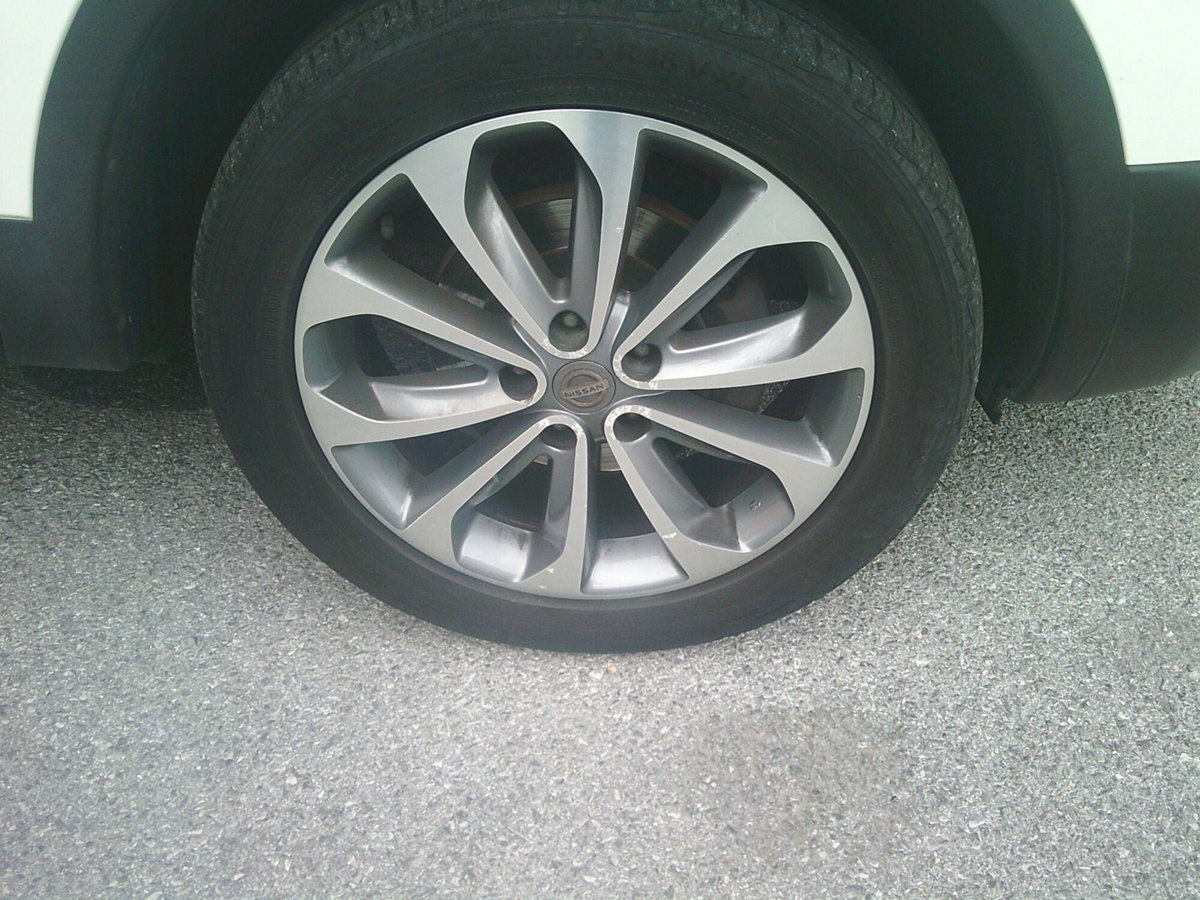 Nissan Qashqai 1.5 dCi Tekna (5)