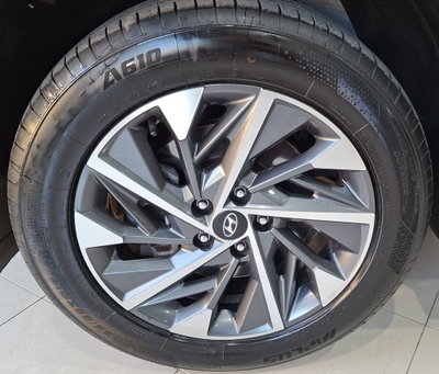 Hyundai Tucson 1.6 crdi 48V Xline 2wd imt (11)