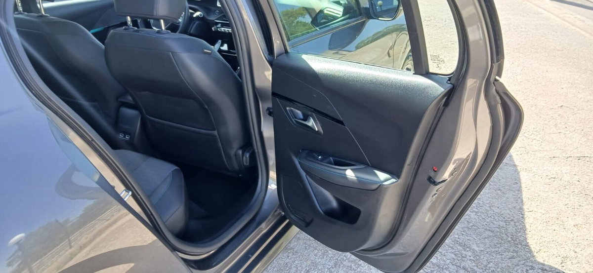 Peugeot 208 BlueHDi 100 Stop&Start 5 porte Allure (17)