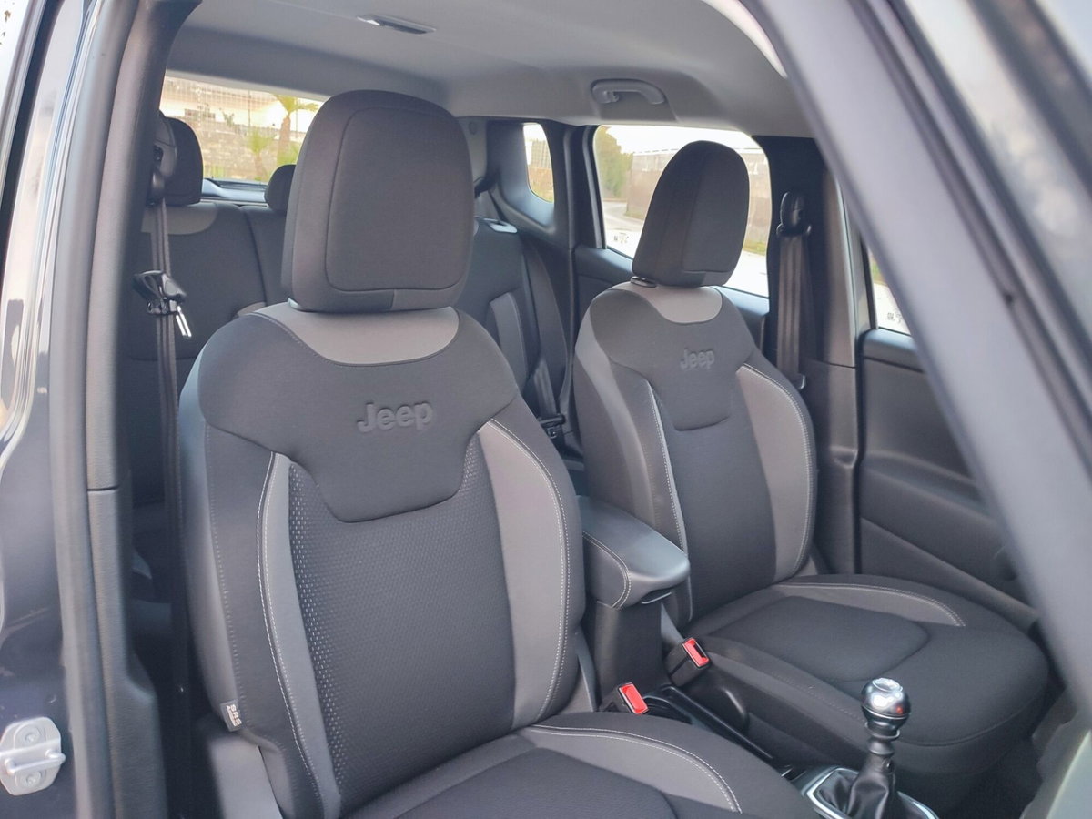 Jeep Renegade 1.6 Mjt 130 CV Limited (11)