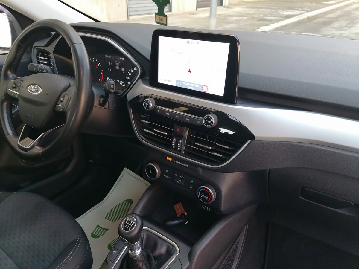 Ford Kuga 1.5 EcoBlue 120 CV 2WD Titanium (13)
