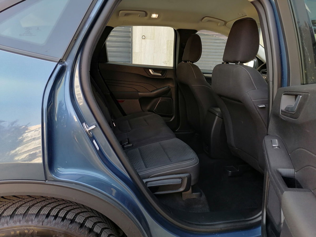 Ford Kuga 1.5 EcoBlue 120 CV 2WD Titanium (14)