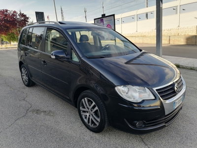 Volkswagen Touran TDI 105CV DPF Trendline (4)