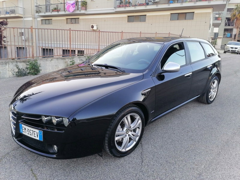 Alfa Romeo 159 SportWagon 2.0 JTDm 136 CV Sportwagon Distinctive