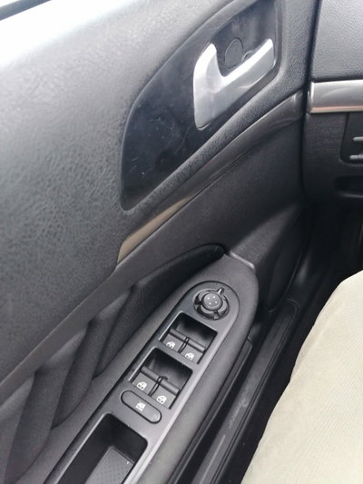 Alfa Romeo 159 SportWagon 2.0 JTDm 136 CV Sportwagon Distinctive (19)