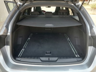 Peugeot 308 SW BlueHDi 120 S&S EAT6 GT Line (15)