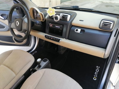 smart Fortwo 1000 52 kW MHD coupé pulse (13)