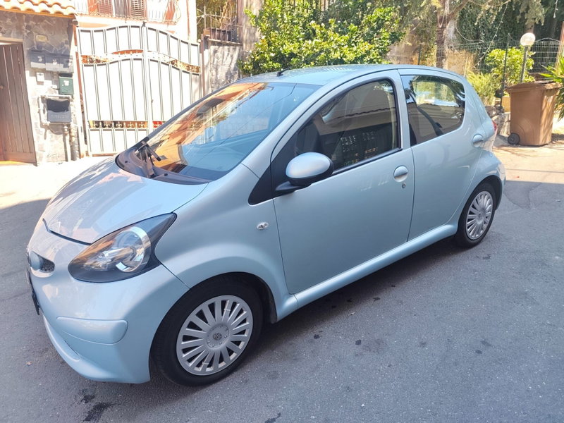 Toyota Aygo 1.0 12V VVT-i 5 porte Sol