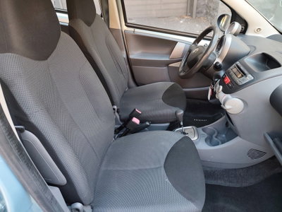 Toyota Aygo 1.0 12V VVT-i 5 porte Sol (10)