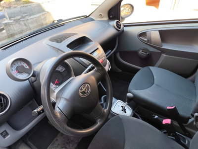 Toyota Aygo 1.0 12V VVT-i 5 porte Sol (8)
