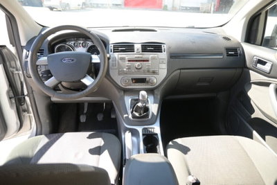 Ford Kuga 2.0 TDCi 136 CV 2WD Titanium DPF (10)