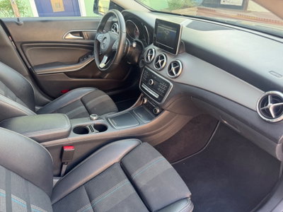 Mercedes-Benz CLA Shooting Brake 200 d 4Matic Automatic Business (12)