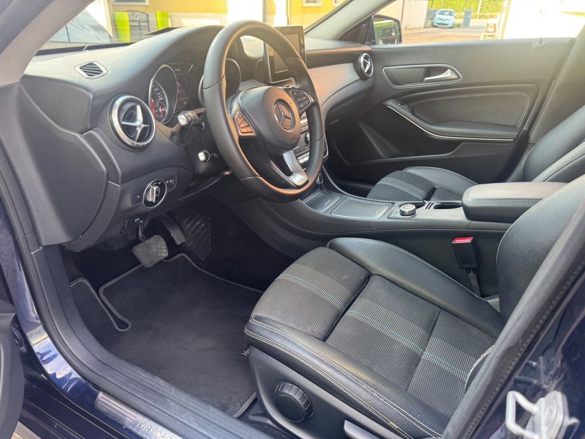 Mercedes-Benz CLA Shooting Brake 200 d 4Matic Automatic Business (9)