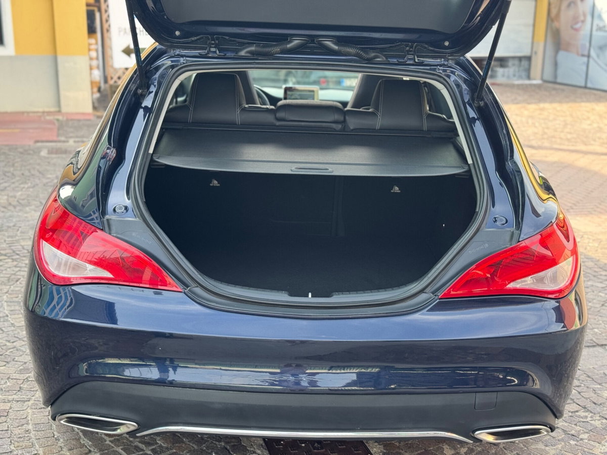 Mercedes-Benz CLA Shooting Brake 200 d 4Matic Automatic Sport (17)