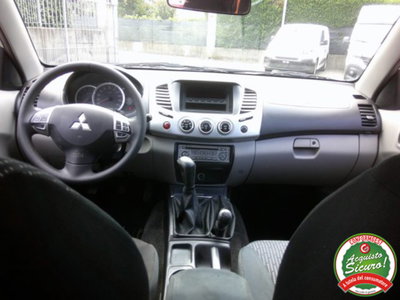 Mitsubishi L200 2.5 DI-D/136CV DC Invite DPF (15)