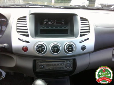 Mitsubishi L200 2.5 DI-D/136CV DC Invite DPF (17)