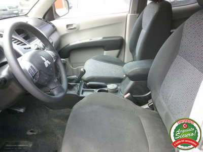 Mitsubishi L200 2.5 DI-D/136CV DC Invite DPF (9)