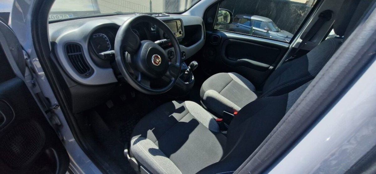 Fiat Panda 1.0 FireFly S&S Hybrid City Cross (5)